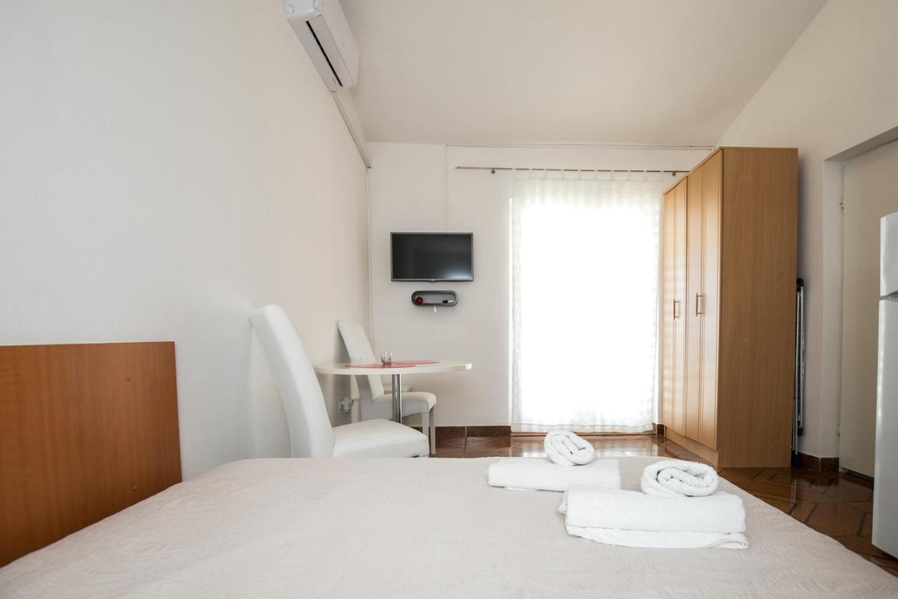 Renjak Apartment *