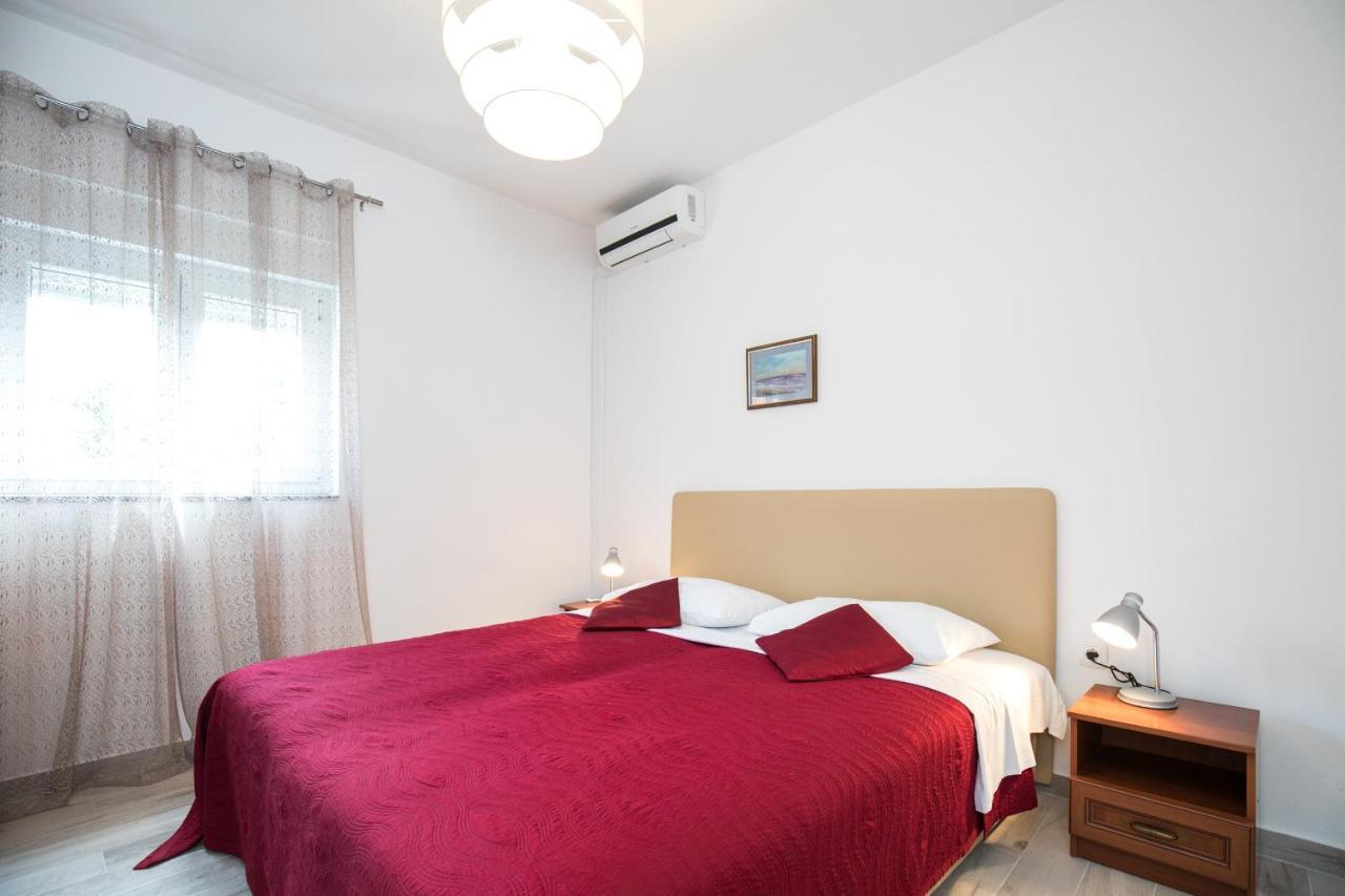 Renjak Apartment *